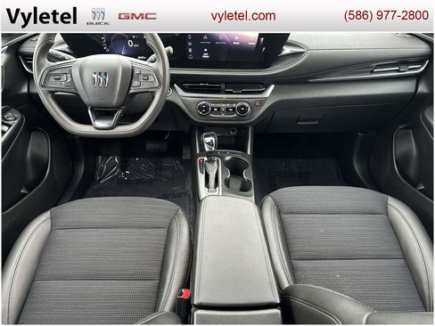 Certified 2024 Buick Envista Preferred image 12