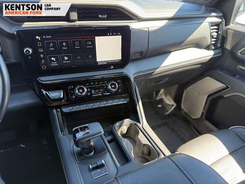 Used 2024 GMC Sierra 1500 AT4X image 29