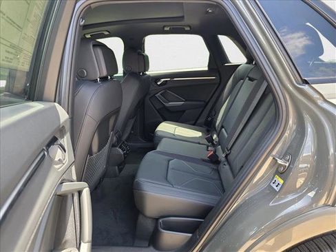 New 2025 Audi Q3 2.0T Premium w/ Convenience Package image 17