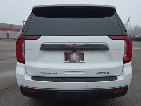 Used 2021 GMC Yukon XL AT4 w/ AT4 Premium Plus Package AWD/4WD image 25