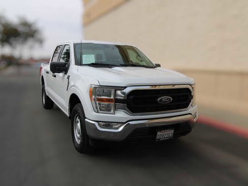 Used 2021 Ford F150 XLT w/ Equipment Group 301A Mid image 1