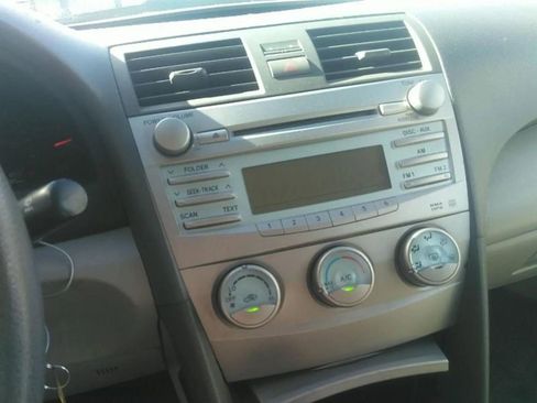 Used 2008 Toyota Camry LE image 12