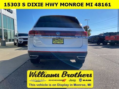 Used 2024 Volkswagen Atlas SE image 6