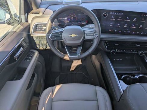 New 2026 Chevrolet Suburban LT w/ Comfort Package RWD image 19