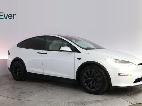 Used 2023 Tesla Model X AWD/4WD image 14