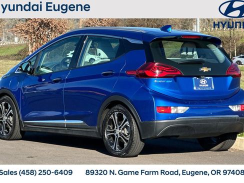 Used 2017 Chevrolet Bolt Premier w/ Driver Confidence II Package image 6