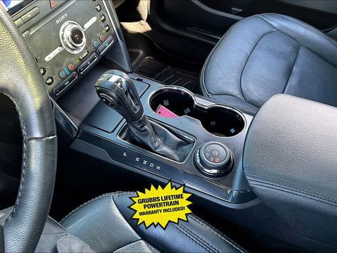 Used 2019 Ford Explorer Limited w/ Ford Safe & Smart Package image 16