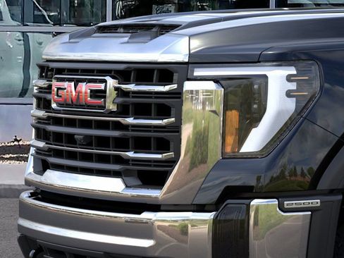 New 2026 GMC Sierra 2500 SLE image 13