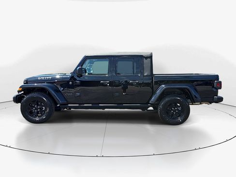 Used 2022 Jeep Gladiator Sport AWD/4WD image 10