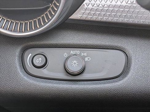 New 2026 Chevrolet Trax ACTIV w/ Sunroof Package image 13