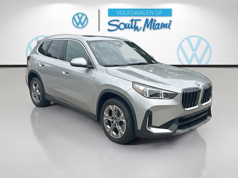 Used 2023 BMW X1 xDrive28i AWD/4WD image 1