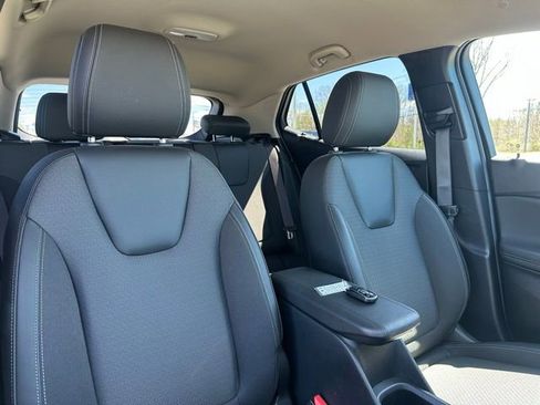 Used 2025 Buick Encore GX Preferred w/ Comfort Package FWD image 8