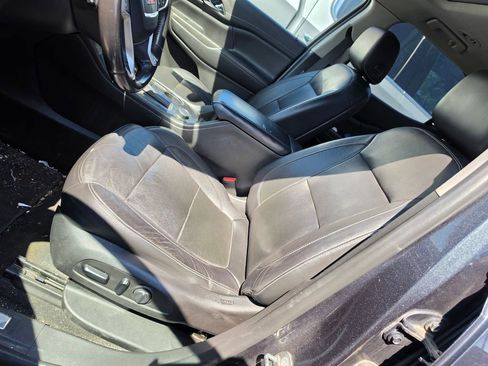 Used 2019 GMC Acadia SLT w/ Black Edition image 6