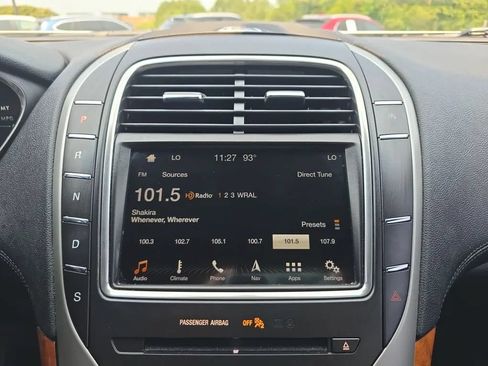 Used 2019 Lincoln Nautilus Reserve FWD image 28