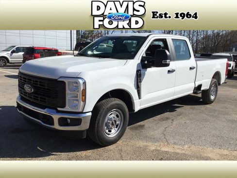 New 2026 Ford F250 XL w/ XL Chrome Package image 1