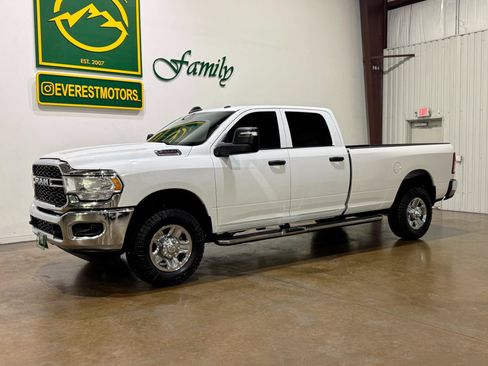 Used 2023 RAM 2500 Tradesman AWD/4WD image 3