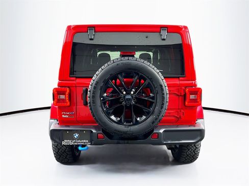 Used 2024 Jeep Wrangler Unlimited Sahara image 6