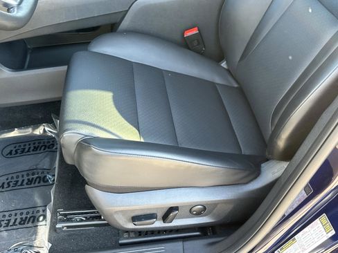 Certified 2024 Nissan Rogue SV w/ SV Premium Package FWD image 22