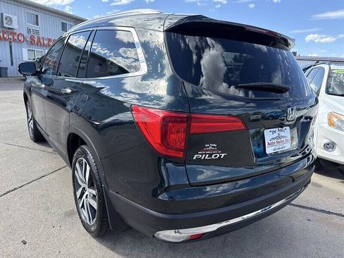 Used 2017 Honda Pilot Touring image 5