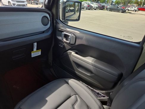 New 2025 Jeep Wrangler Unlimited Sport AWD/4WD image 18