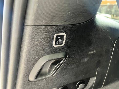 Used 2023 Jeep Grand Wagoneer Series II image 30