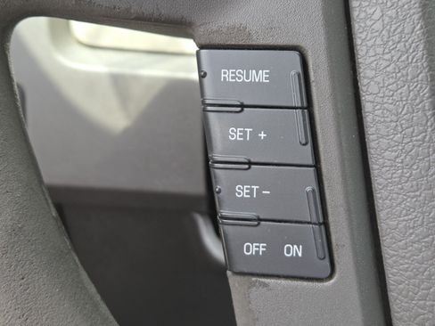 Used 2010 Ford F150 STX AWD/4WD image 6
