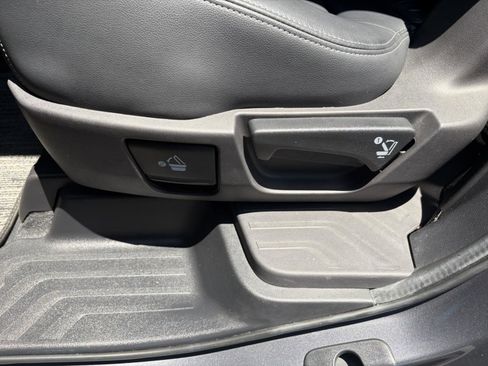 Used 2023 Subaru Ascent Touring AWD/4WD image 22