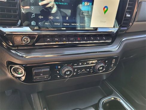 Used 2023 Chevrolet Silverado 1500 ZR2 w/ Technology Package image 7