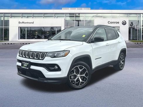 Used 2024 Jeep Compass Limited image 1