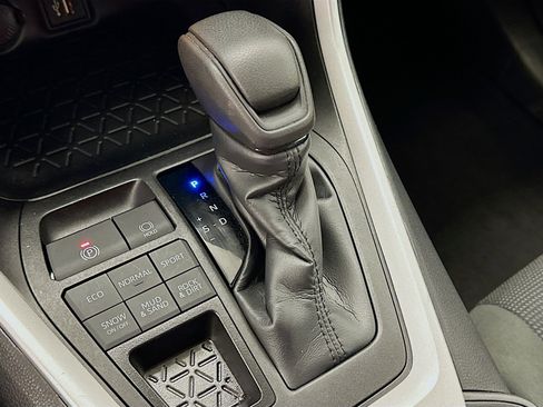 Used 2024 Toyota RAV4 LE image 25