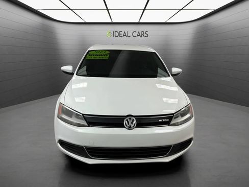 Used 2013 Volkswagen Jetta SEL FWD image 2