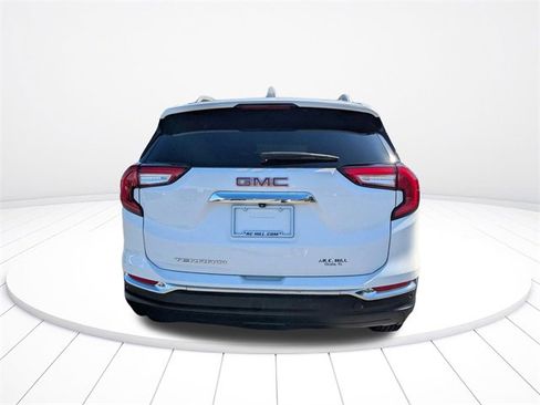 Used 2022 GMC Terrain SLT image 13