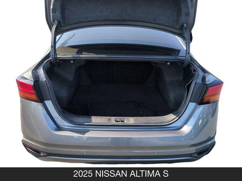 Certified 2025 Nissan Altima 2.5 S FWD image 23