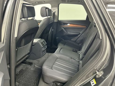 Used 2023 Audi Q5 2.0T Premium w/ Convenience Package AWD/4WD image 21