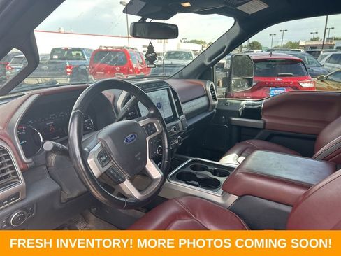 Used 2022 Ford F250 Platinum w/ FX4 Off-Road Package AWD/4WD image 8