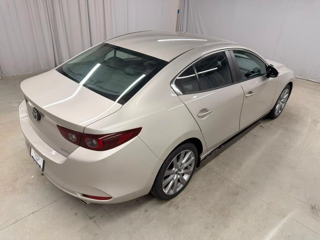 Used 2022 MAZDA MAZDA3 s FWD image 13