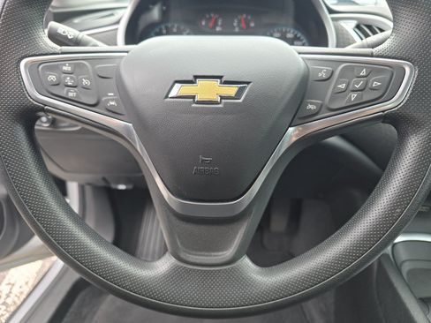 Used 2022 Chevrolet Malibu LT FWD image 30