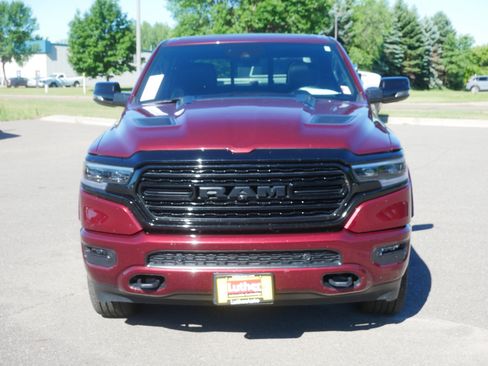 Used 2024 RAM 1500 Limited AWD/4WD image 2