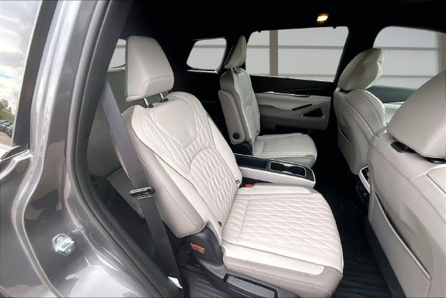 Used 2027 INFINITI QX60 Autograph w/ Dark Cargo Package AWD/4WD image 26