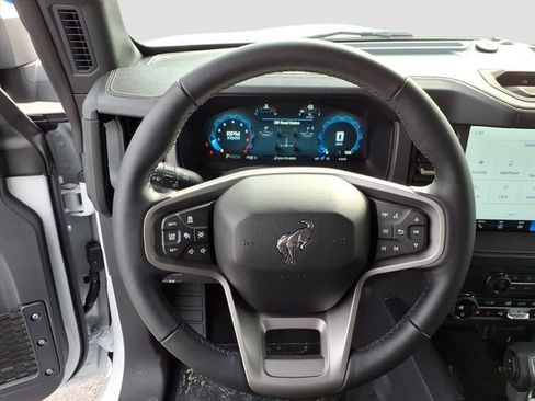 New 2025 Ford Bronco Badlands image 7
