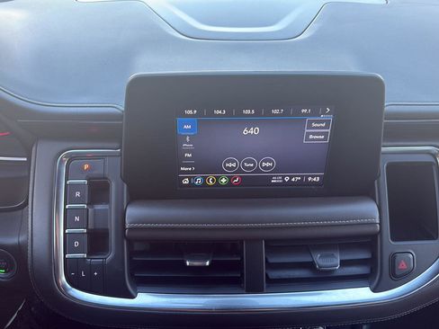 Used 2022 Chevrolet Suburban LS w/ Driver Alert Package image 23