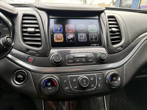 Used 2018 Chevrolet Impala LT FWD image 12