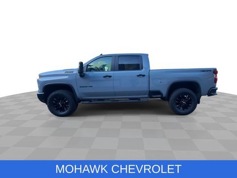 Used 2025 Chevrolet Silverado 2500 Custom w/ Custom Value Package AWD/4WD image 5