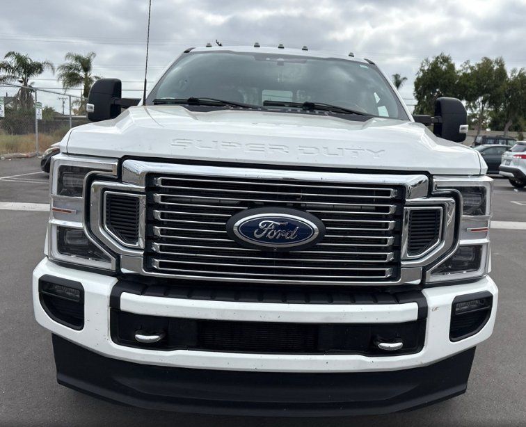Used 2021 Ford F350 Platinum AWD/4WD image 2