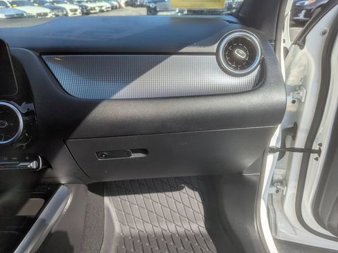 Used 2021 Mercedes-Benz GLA 250 4MATIC image 34
