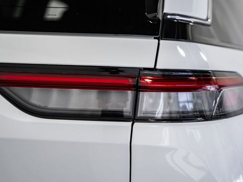 New 2025 Jeep Grand Cherokee image 6