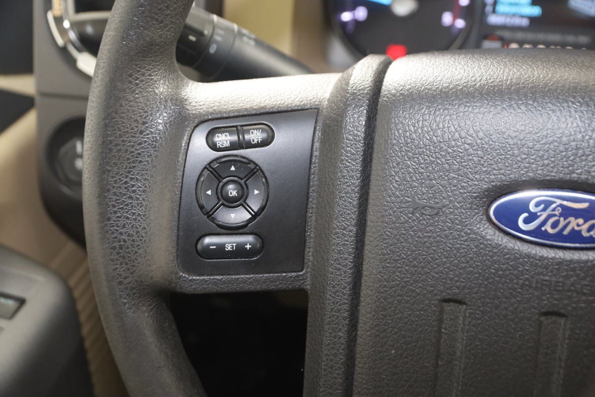 Used 2015 Ford F250 XLT w/ XLT Premium Package AWD/4WD image 25