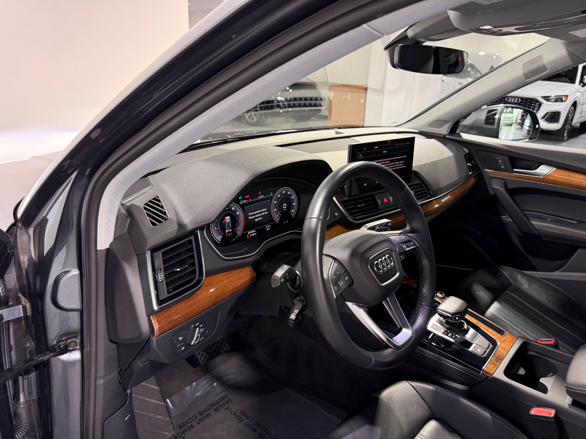 Used 2023 Audi Q5 2.0T Premium Plus w/ Premium Plus Package AWD/4WD image 27