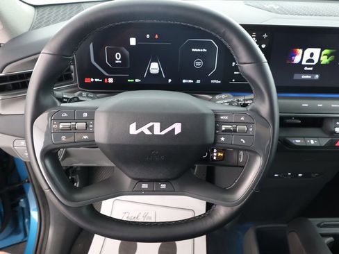 Used 2024 Kia EV9 Land image 14