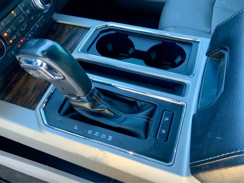 Used 2019 Ford F150 Lariat w/ Equipment Group 502A Luxury image 44